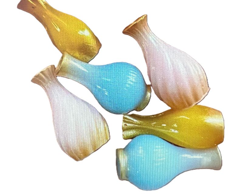 4 Small Art Vases Made of Resin