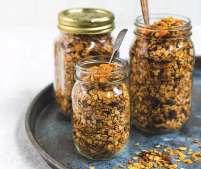 Muesli croccante alle nocciole Ricetta culinaria dietetica