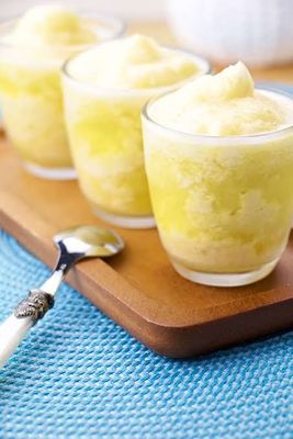 granita mocktail piña colada, granita estiva, ricetta granita, ricetta facile, ricetta veloce, bevanda estiva, drink tropicale, piña colada analcolica, mango lime, formula 1 ananas e cocco, ricetta herbalife, bevanda fresca, dessert estivo, granita light, ricetta leggera, poche calorie, ricetta sana, snack estivo, drink analcolico, ricette facili e veloci, bevanda tropicale, granita al mango, granita al cocco, bevanda proteica, pausa rinfrescante