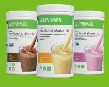 Tris Formula 1 Cioccolato, Banana, Lampone e Cioccolato, shake mix Herbalife Nutrition in tre gusti diversi con proteine di alta qualità.