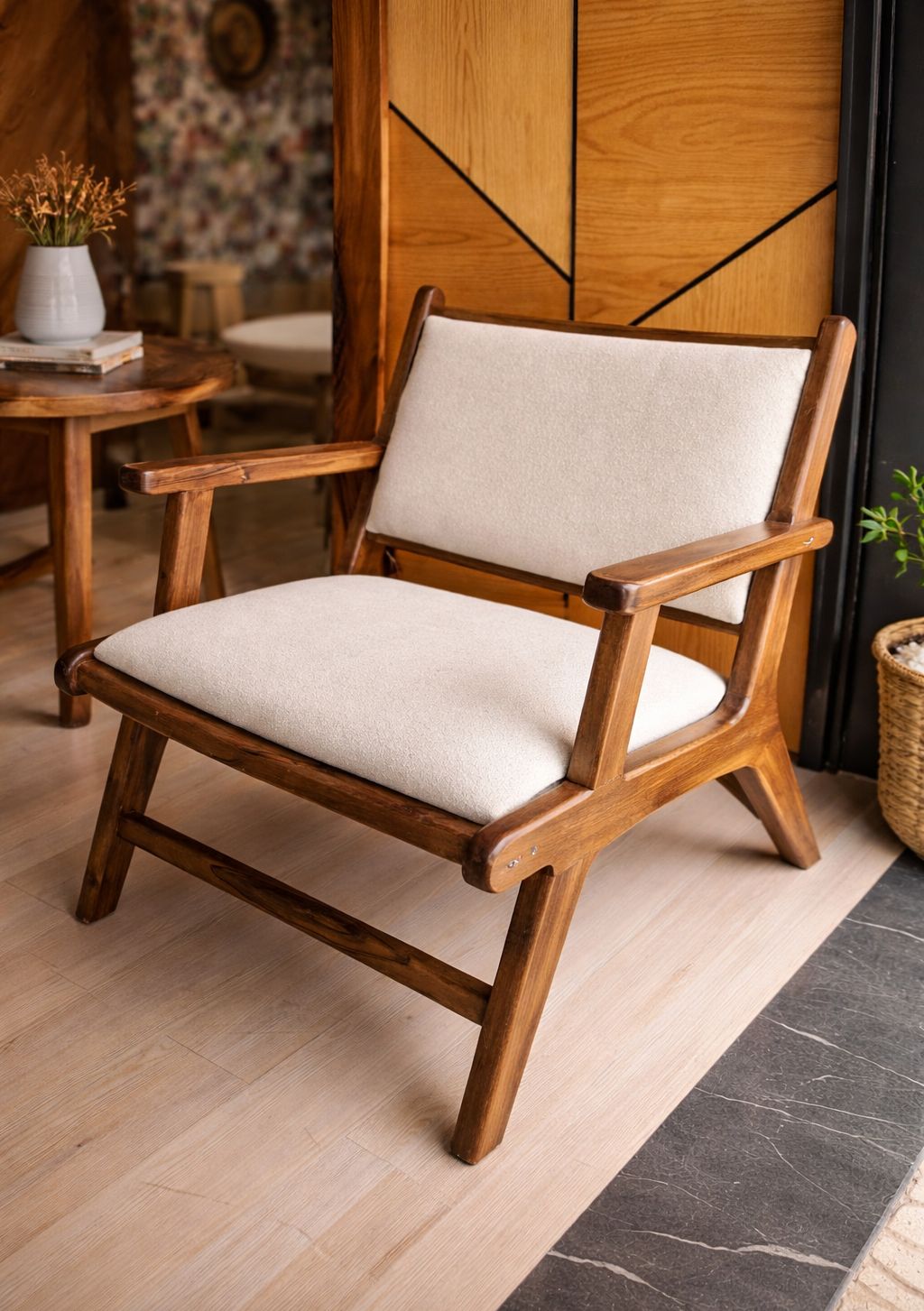 Chaise lounge en bois massif de noyer