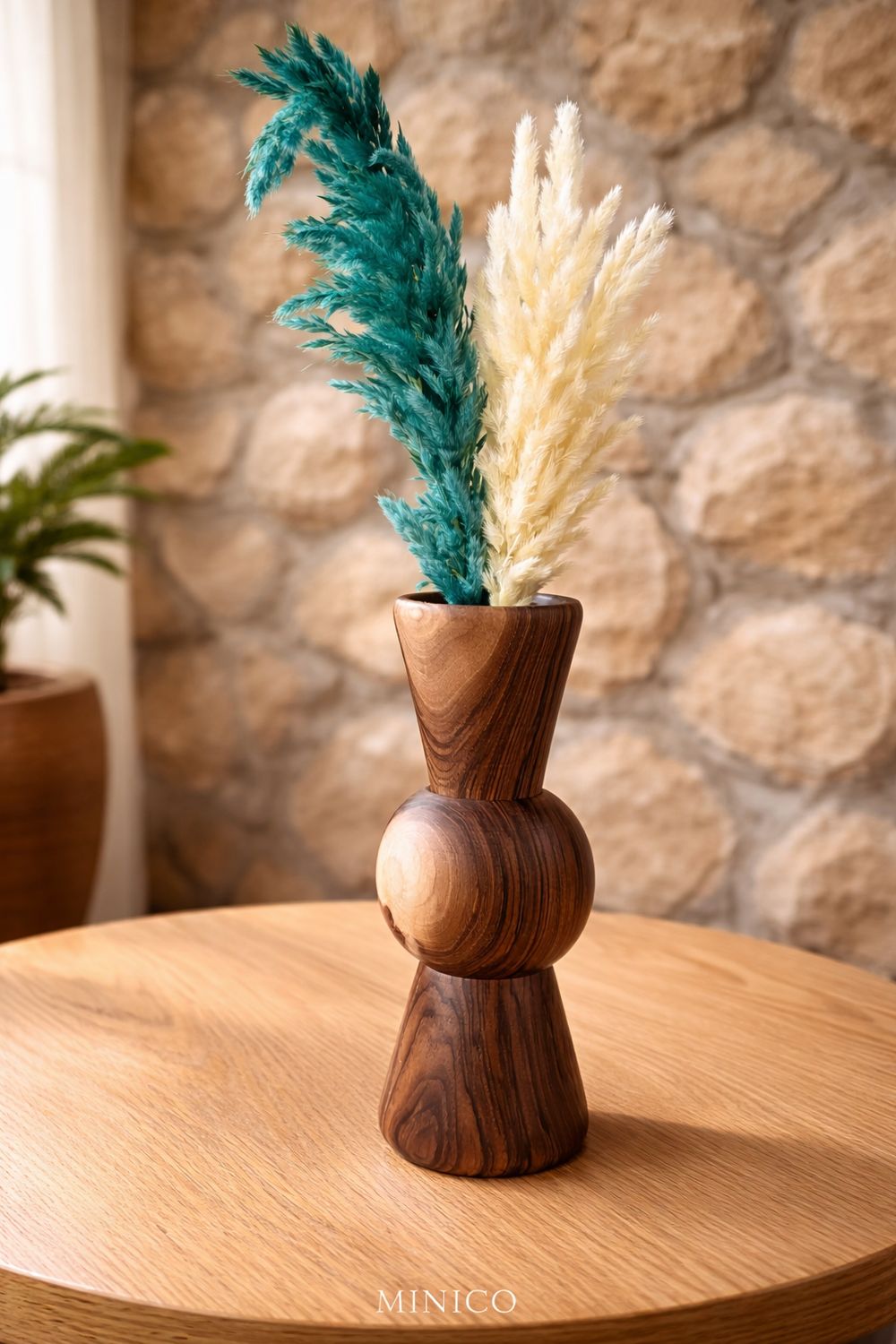 Vase nordique en bois massif