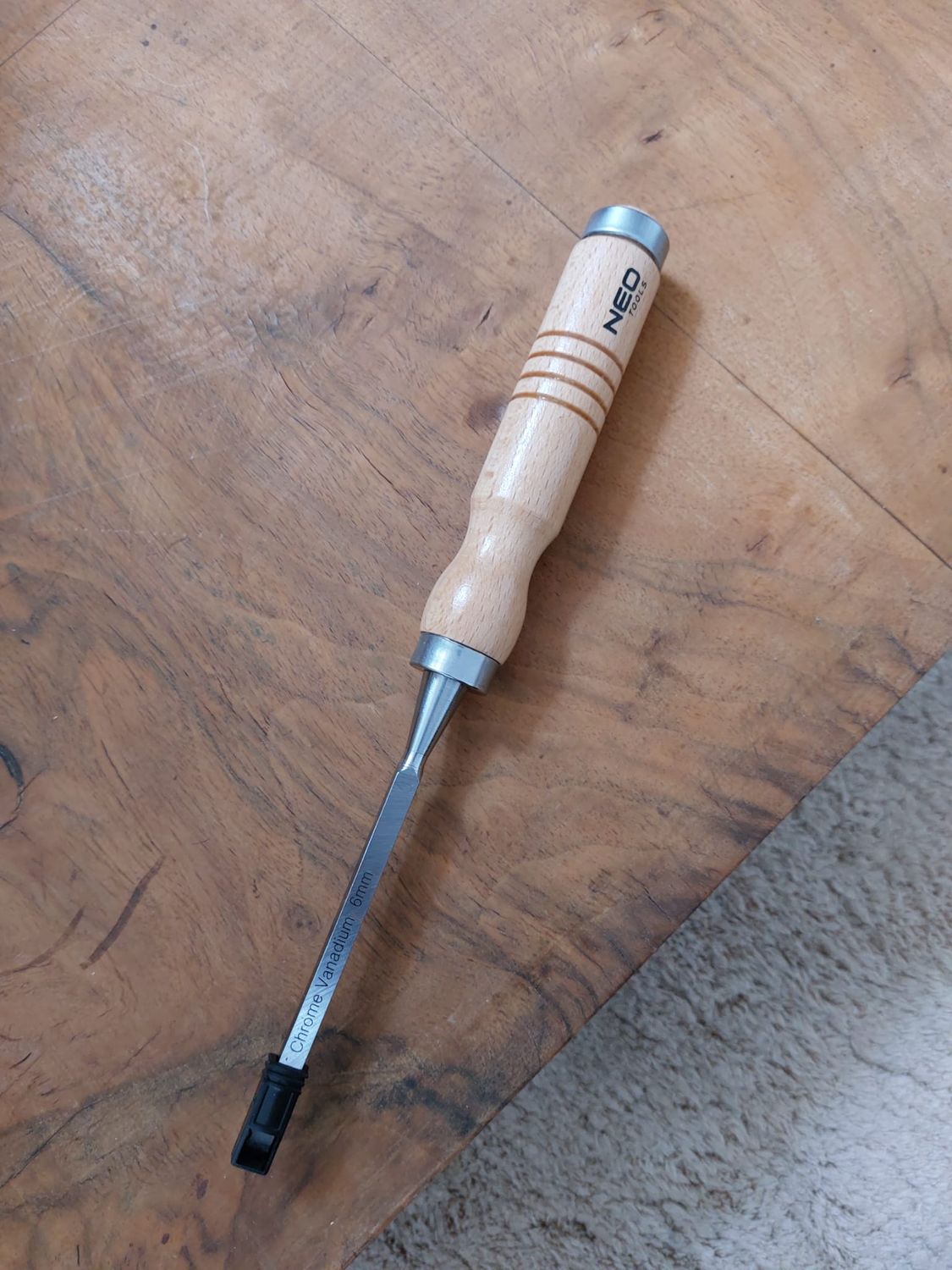 NEO Dłuto stolarskie 6 mm