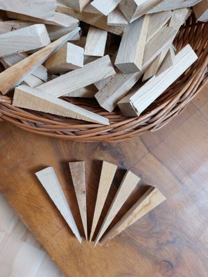 Klin montażowy drewniany dębowy