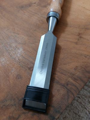 NEO Dłuto stolarskie 24 mm