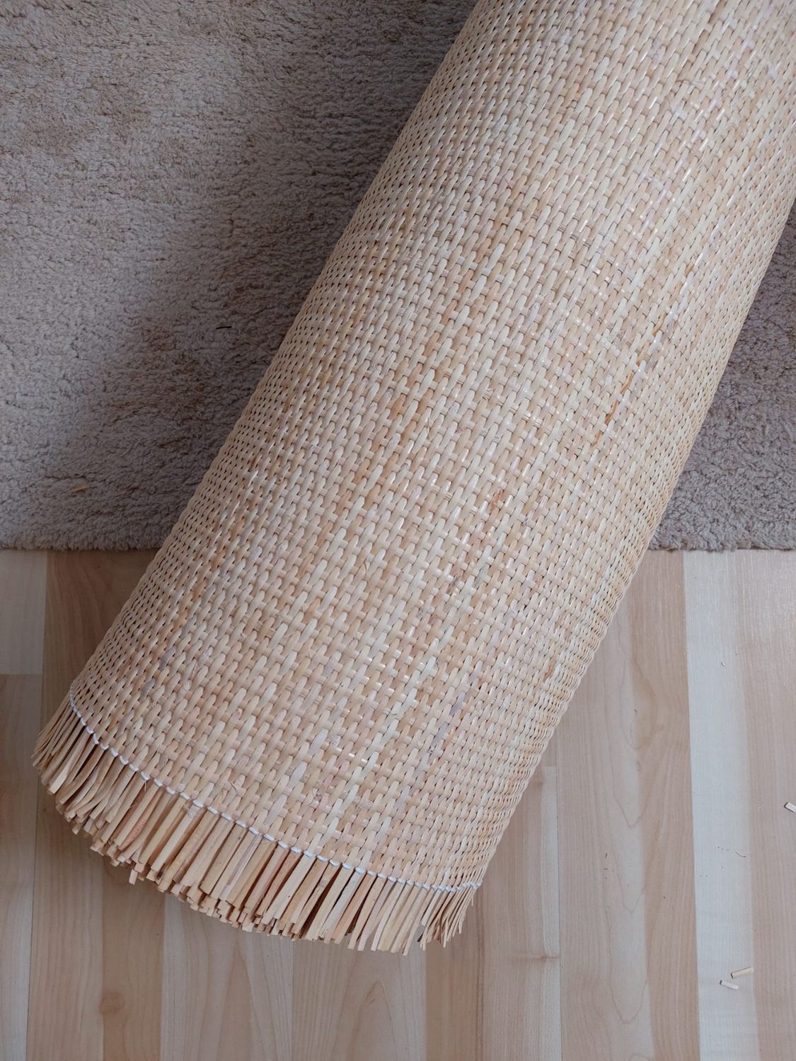 Plecionka rattanowa Close Up LINEA NATURAL – szerokość 60 cm – rolka 15 mb