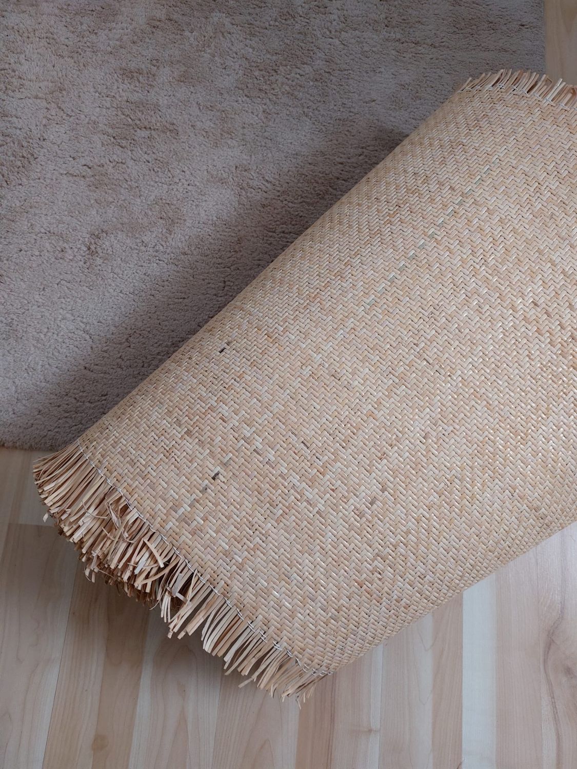 Plecionka Rattanowa Close Up JODEŁKA NATURAL – szerokość 60 cm – rolka 15 mb