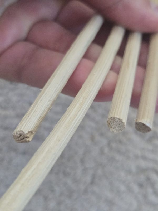 Kołek rattanowy okrągły NATURAL Ø6 mm – 1 mb Kołek rattanowy okrągły NATURAL Ø6 mm – 1 mb