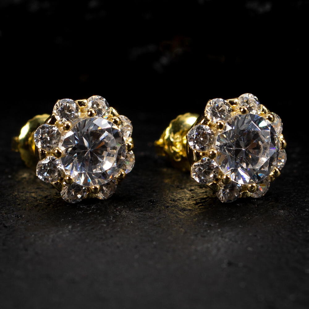 Men&#39;s Iced Round Flower Cluster Gold Stud Earrings