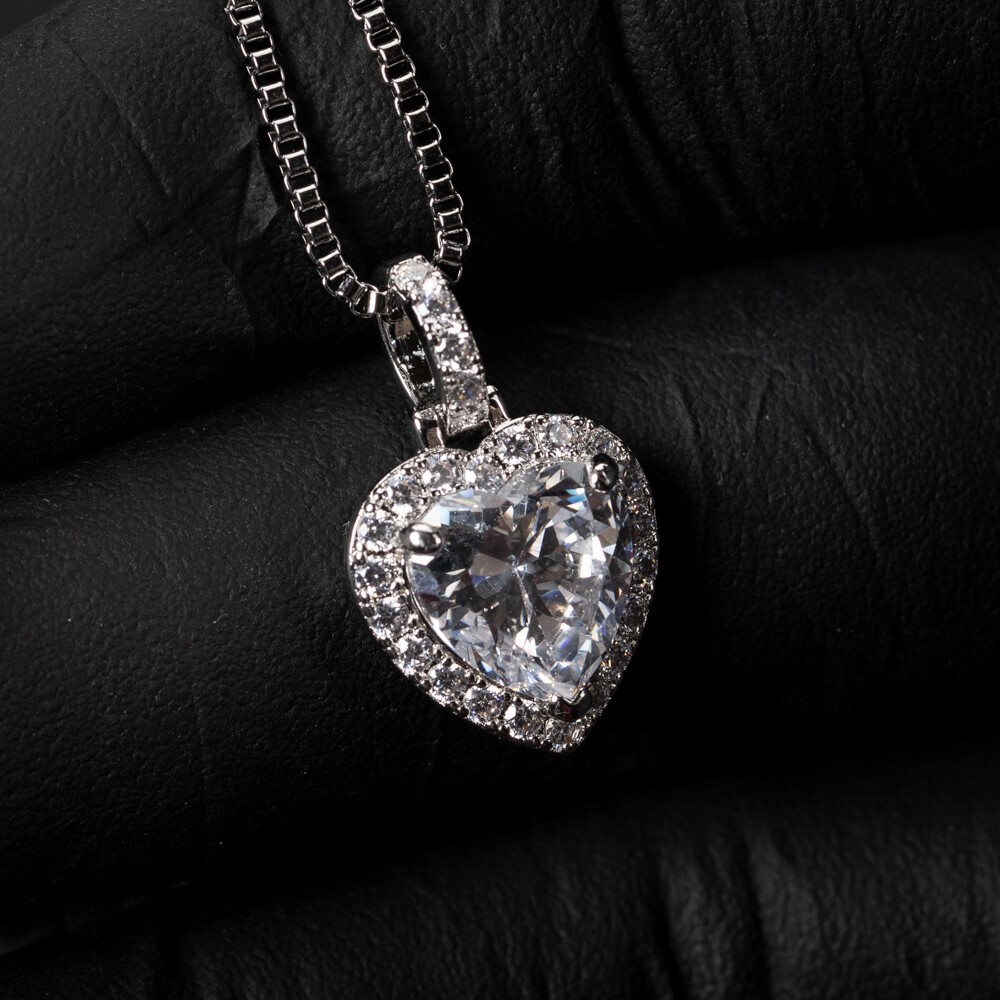 Women&#39;s White Gold Plated Iced Cz Mini Heart Pendant Chain Necklace