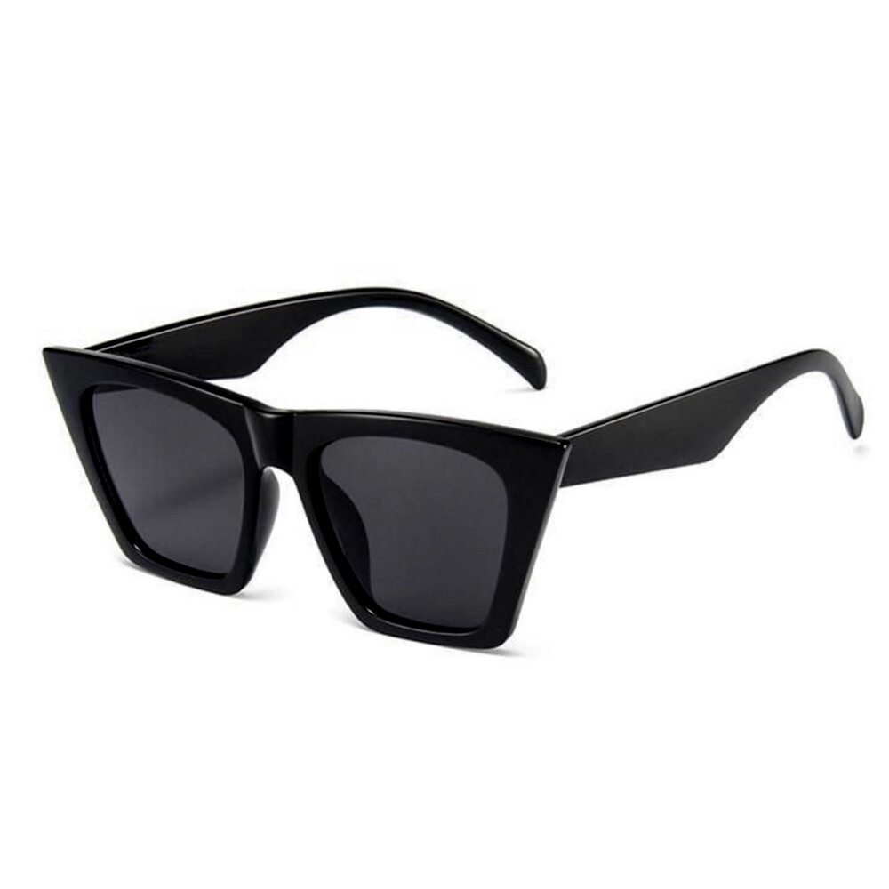 Women&#39;s Cateye Trendy Style Black Classic Oversized Square Polarized Sunglasses