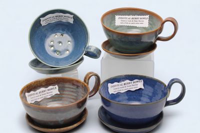 LA093: BERRY BOWL HANDLES