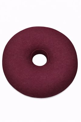 وسادة طبية للسيارة عنابي وسادة طبية للسيارة عنابي