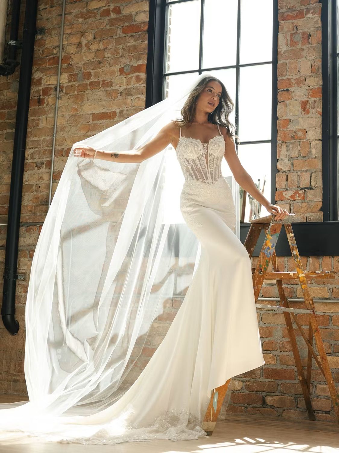 India (unlined bodice)