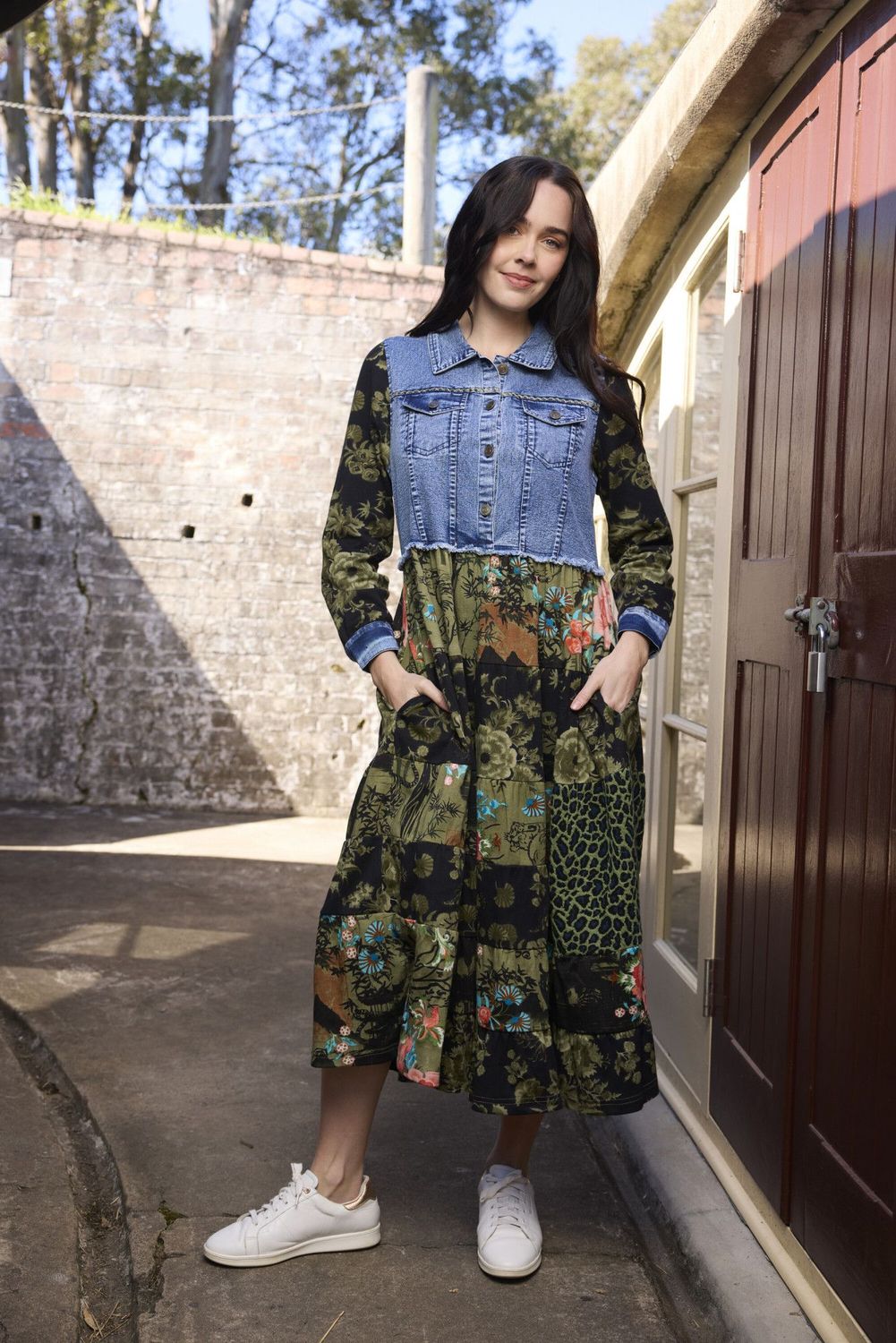 Orientique Keqioa maxi collar dress