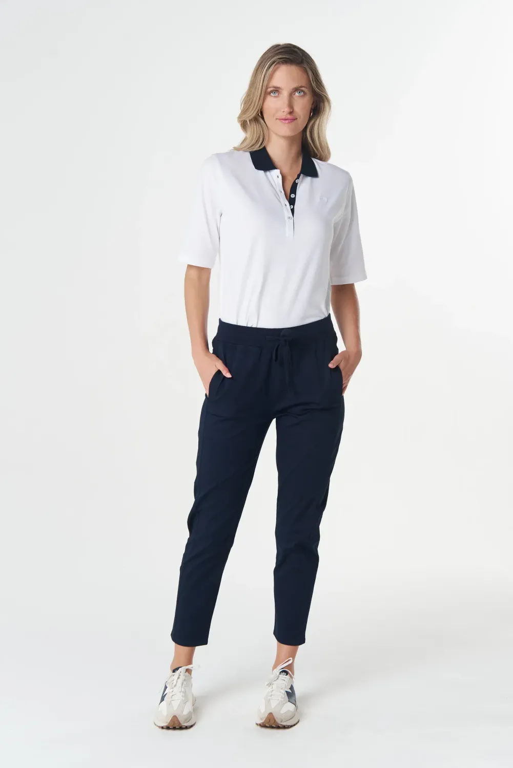 Goondiwindi Cotton Vine Zipper Cropped Cotton jogger 5310