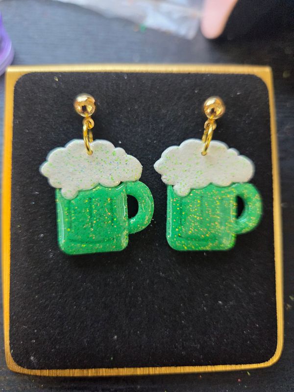 St. Paddy’s Sparkle Steins