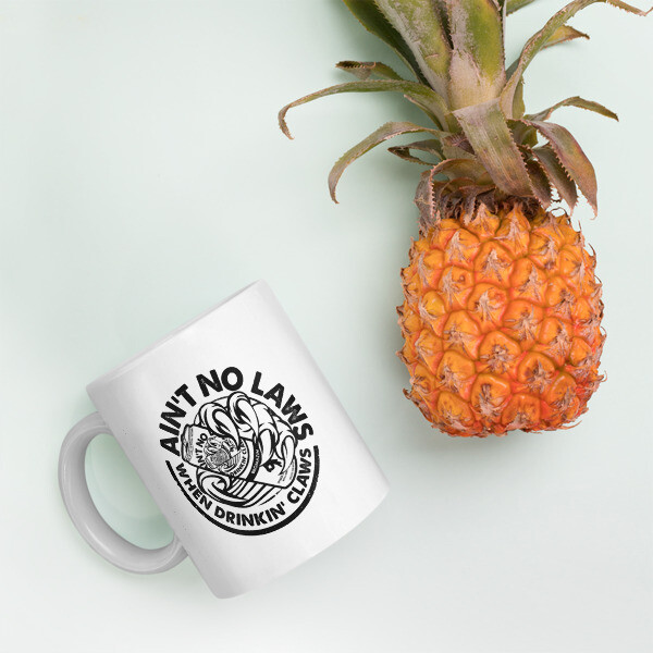 FLOMAZIN  AIN'T NO LAWS WHEN DRINKING CLAWS WHITE CLAW Mug