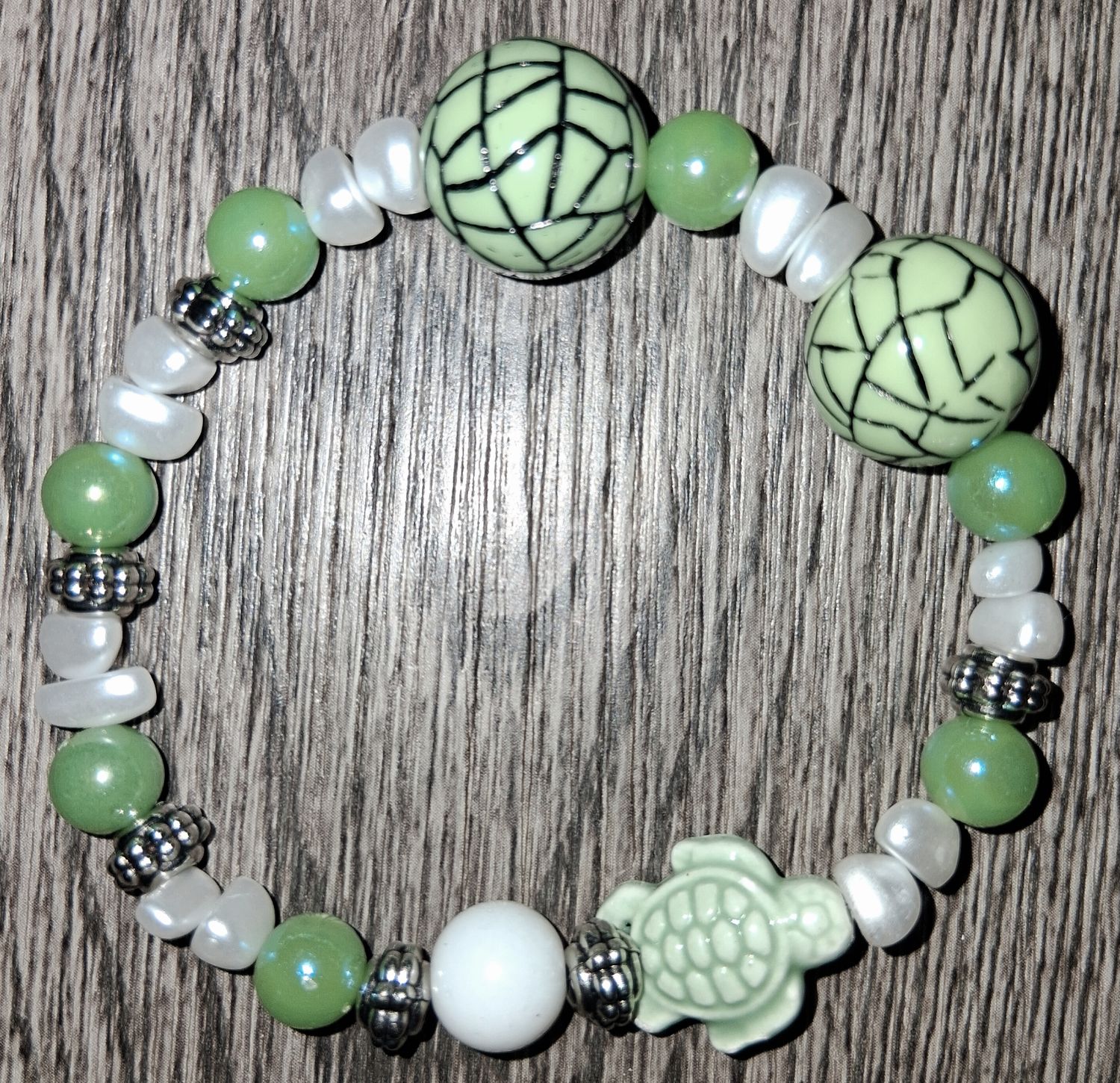 &quot;The Green Grove Turtle&quot; Men&#39;s Beaded Bracelet by SHYNAI