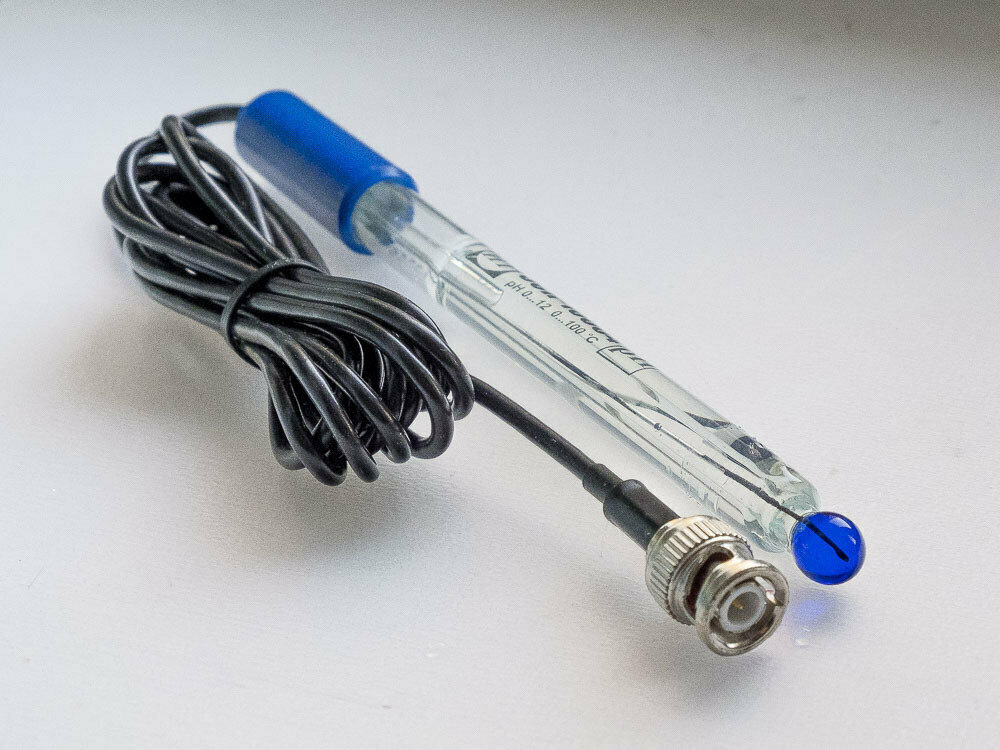 строение электрода рн метра. стеклянный индикаторный электрод схема. стеклянный ph электрод. стеклянный ph электрод. Hi10530 комбинированный рн-электрод.