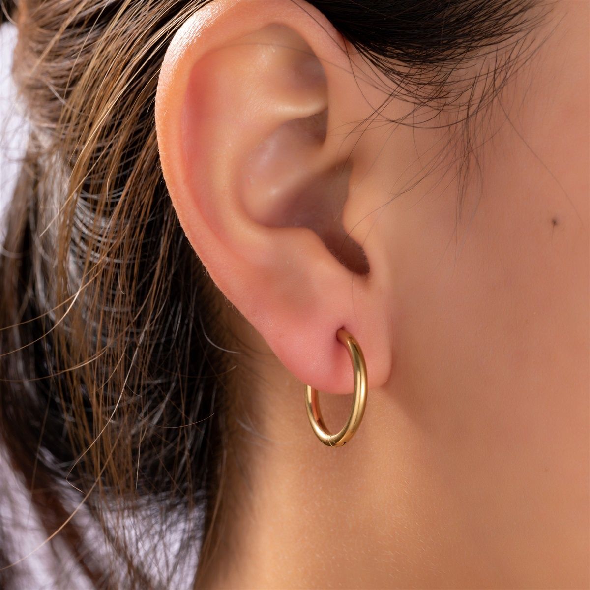 Hoop 2 x 15 mm - Gold