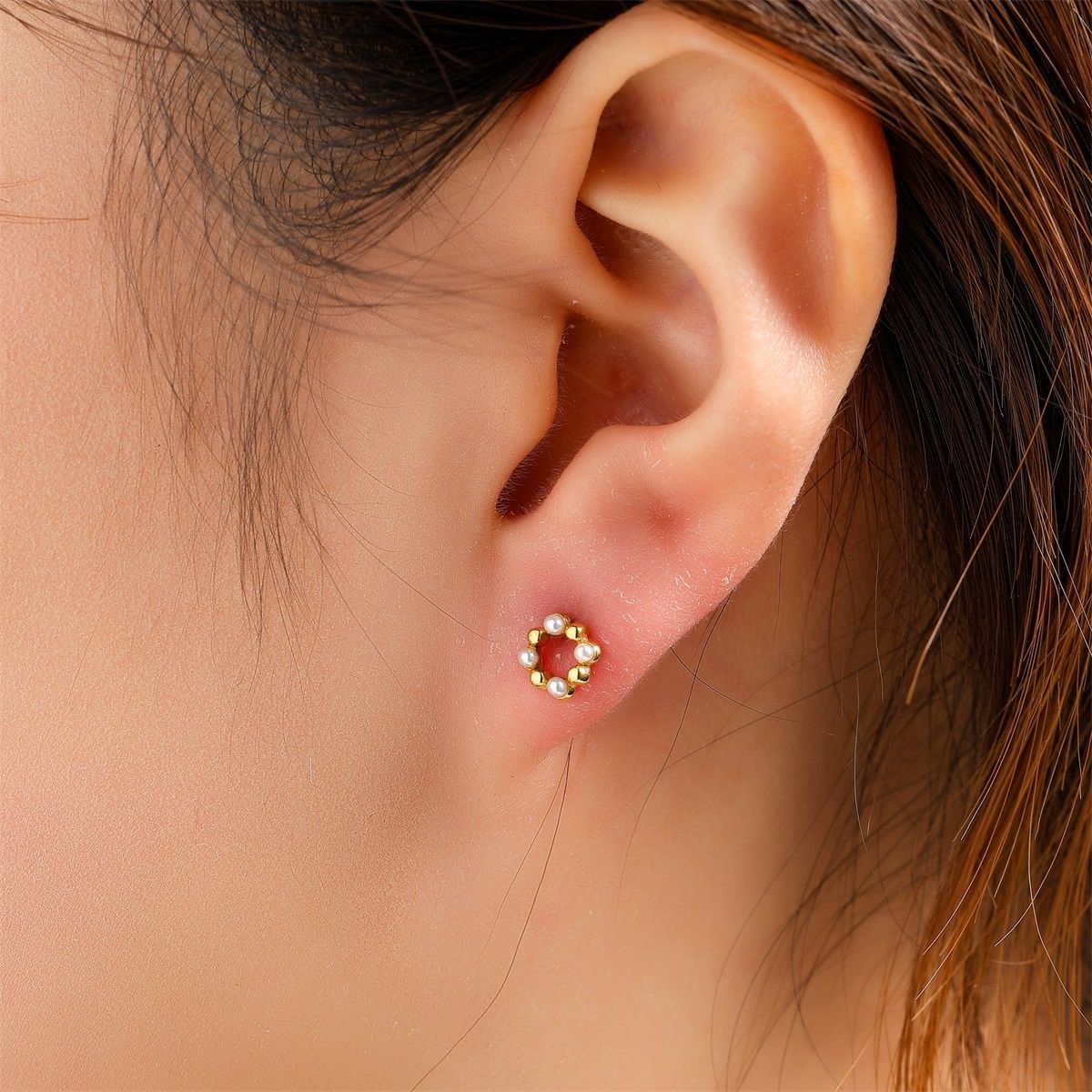 Pearly Round Stud - Gold