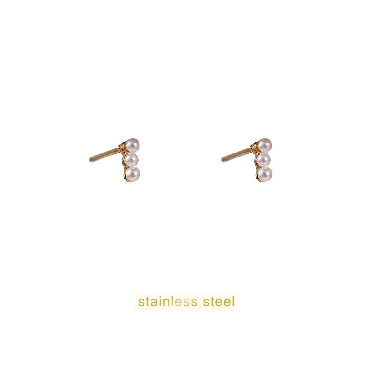 Triple Pearl Stud - Gold