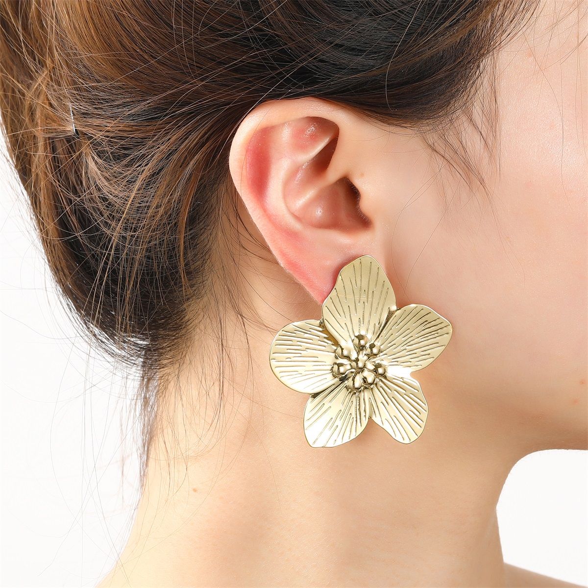 Full Flower Stud - Gold