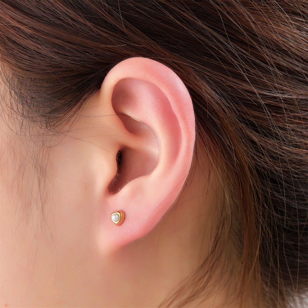 Pearly Heart Stud - Gold