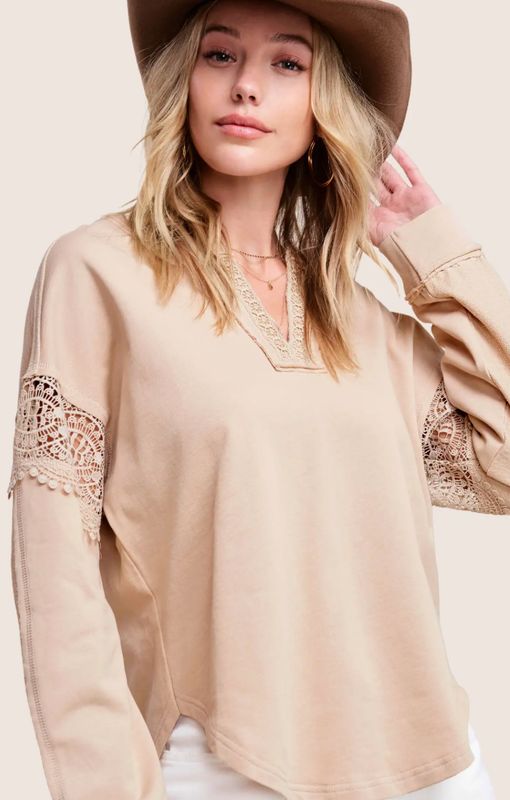 EMBROIDERED CROCHET VNECK TOP