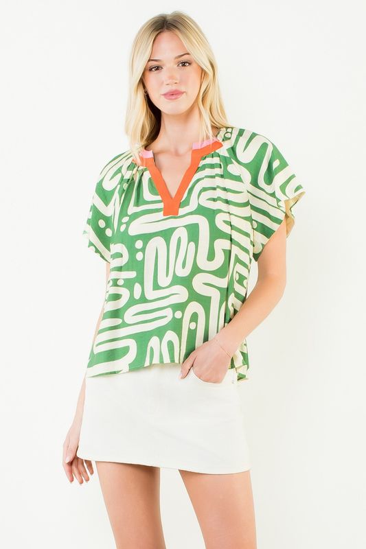 PATTERN VNECK TOP