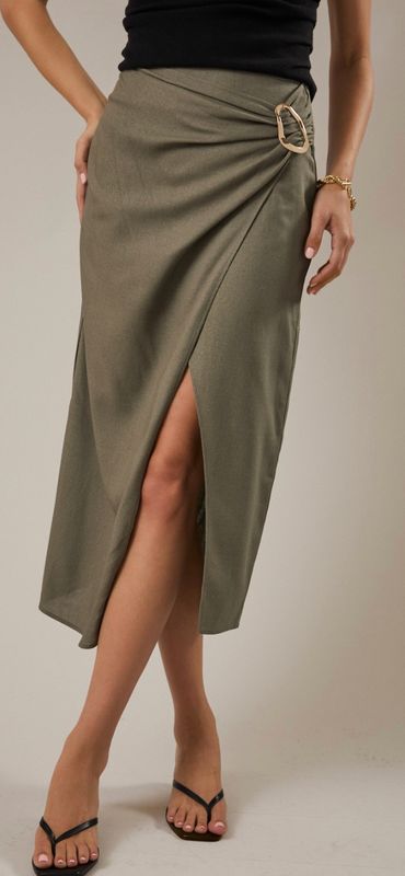 SIDE DRAPED BACK SLIT WITH METAL DETAIL