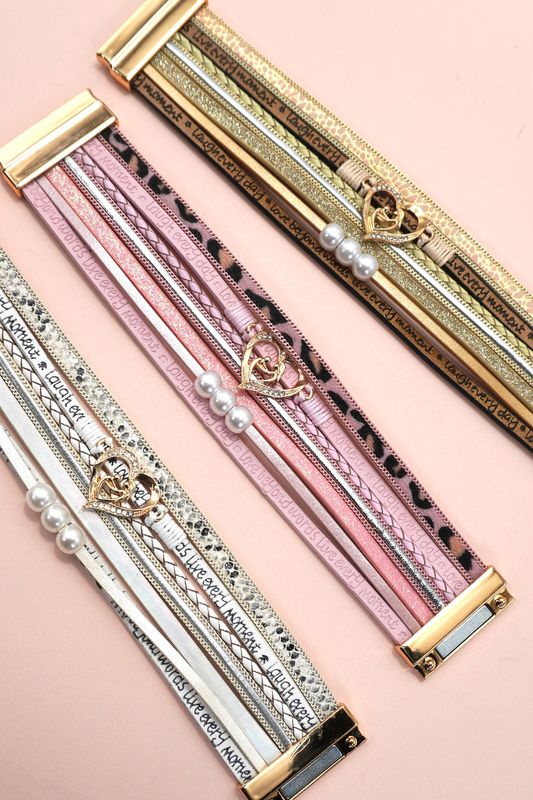 MAGNETIC BUCKLE HEART BRACELET