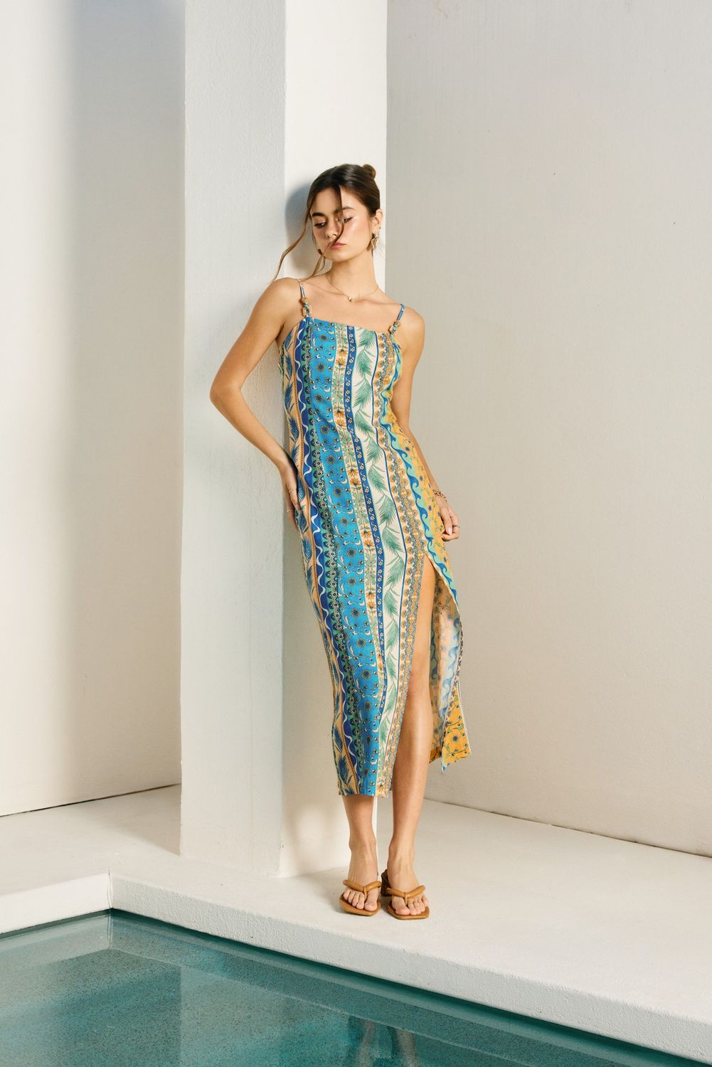 HELIOS GARDEN FRONT SLIT MIDI DRESS