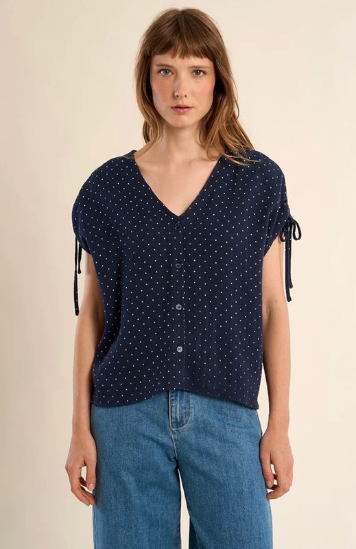 WOVEN BLUE  AND WHITE POLKA DOTS TOP