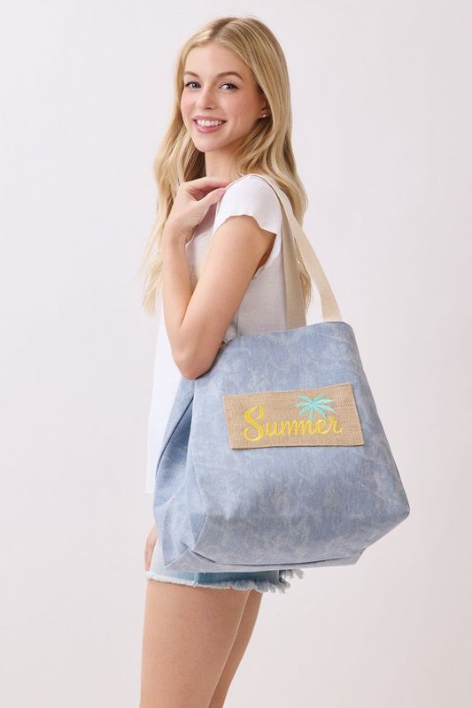 LOVE PATCH CANVAS BUCKET TOTE