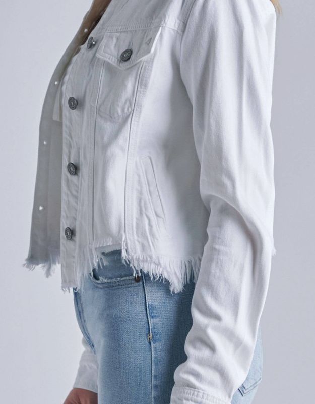 CROPPED FITTED FRAYED JACKET