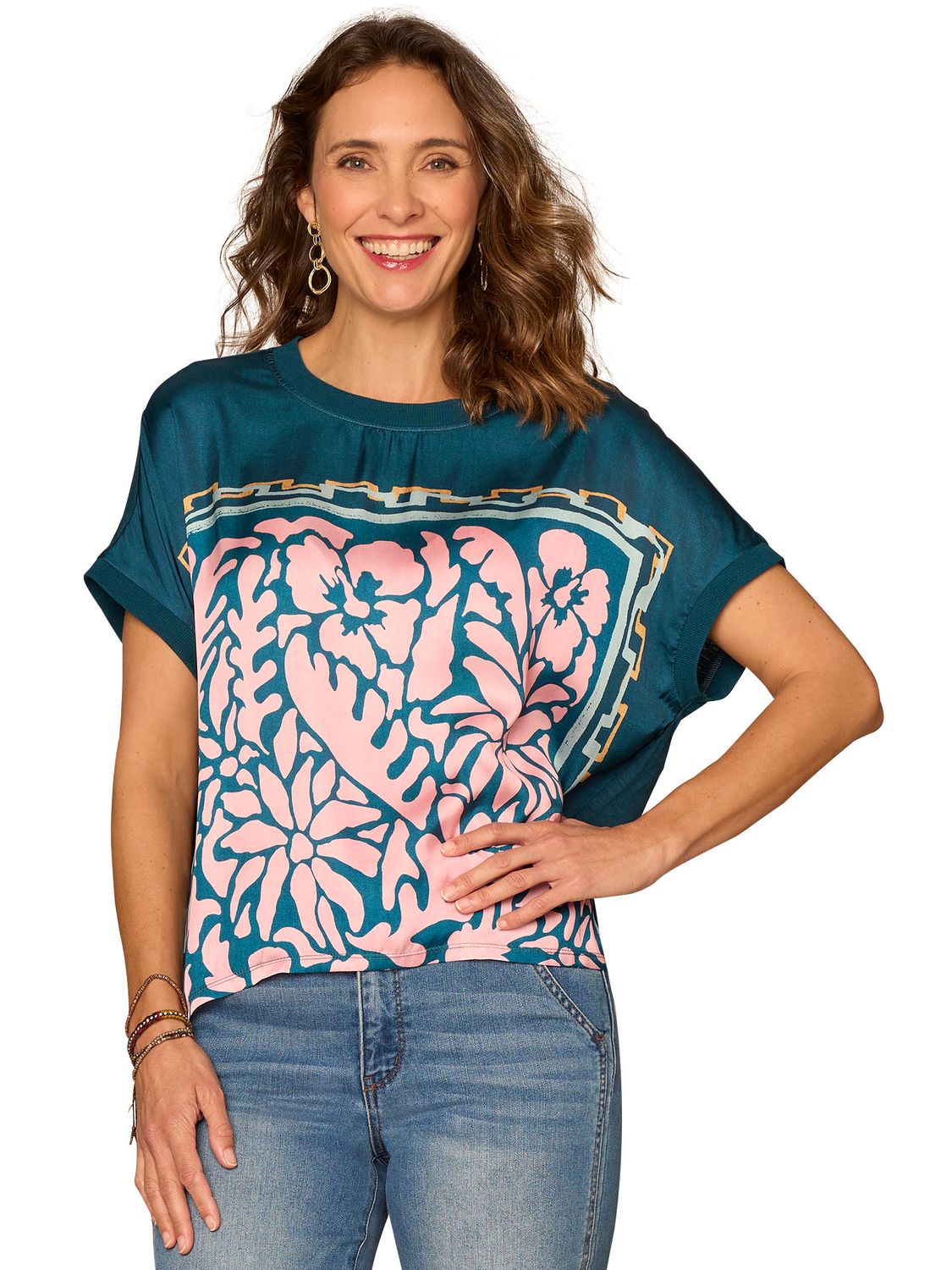 EXTENDED SHORT SLEEVE SCOOP NECK
