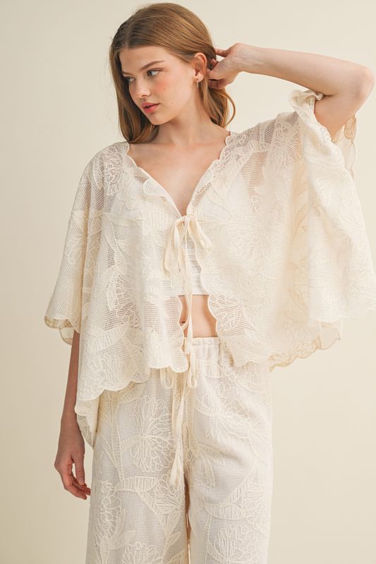 FAUX CROCHET SCALLOP EDGE TOP