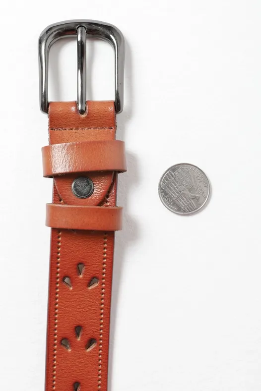 LEATHER PETAL DESIGN BELT