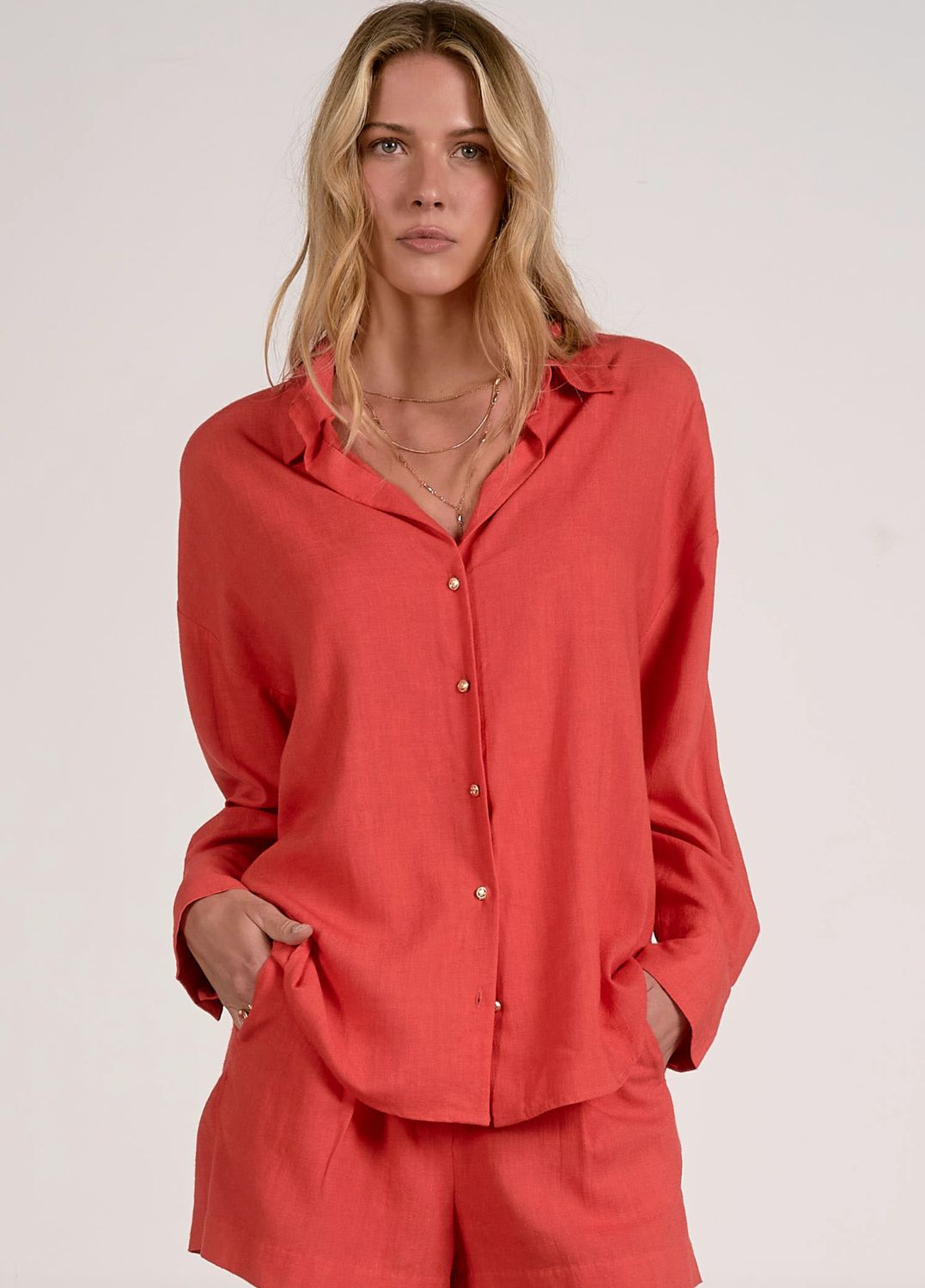 COLLARD BUTTON DOWN TOP
