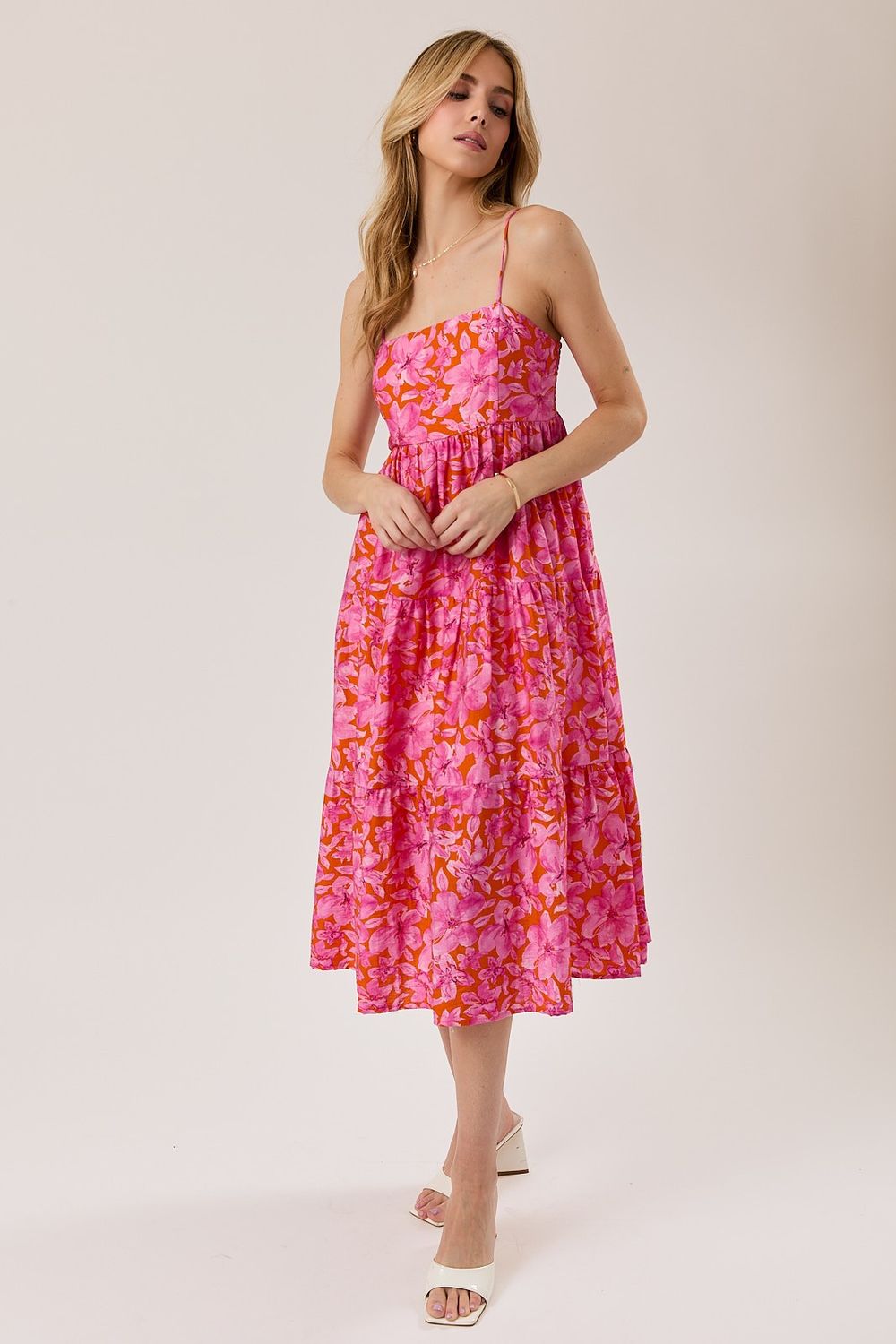 SLEEVELESS BACK SMOCKING TIERED
