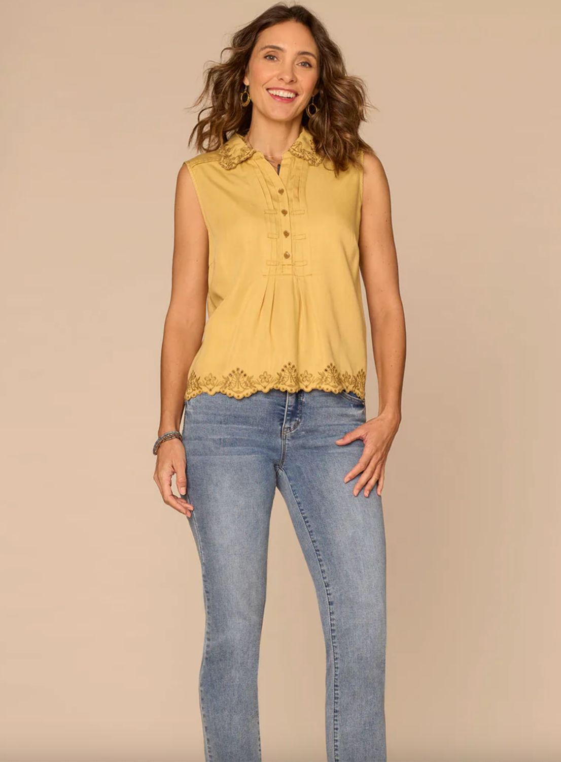 SCALLOP EMBROID LYOCELL TOP