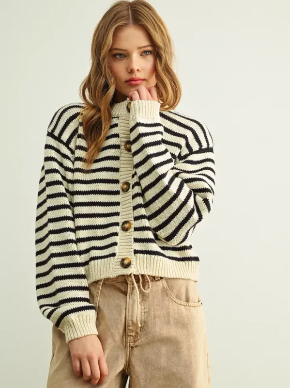 STRIPED PATTERN BUTTON FRONT CARDI