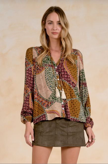 BUTTON FRONT L/S VNECK TOP