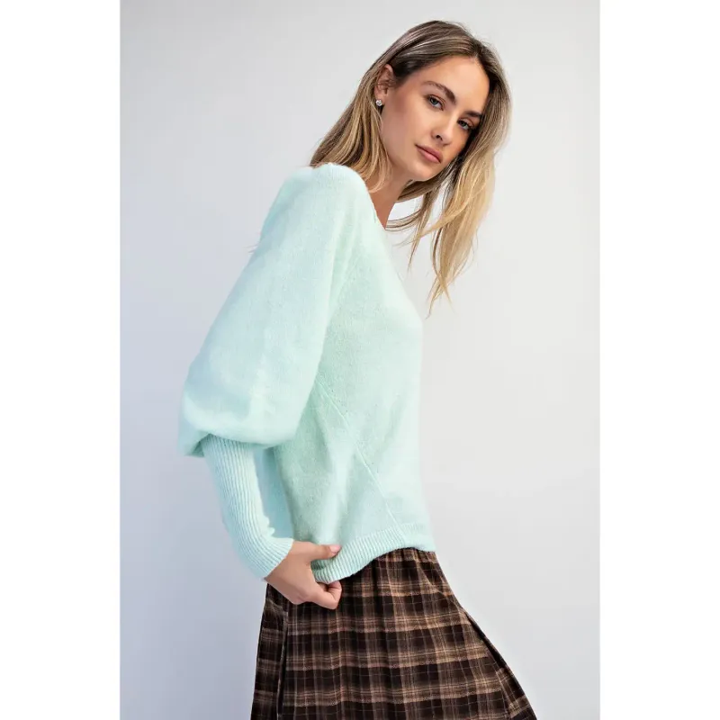 LACE V-NECK  RAGLAN SLEEVES
