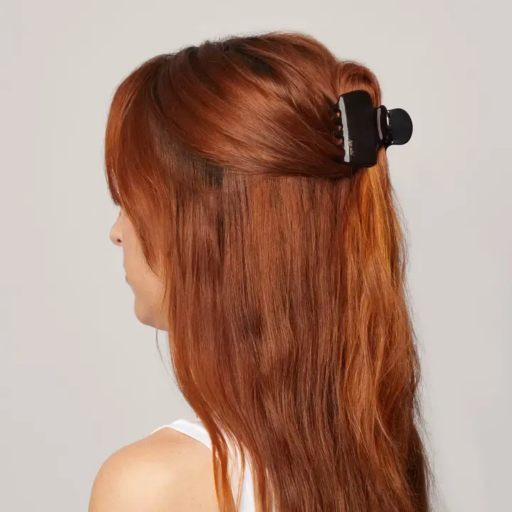 MEDIUM CLOUD CLIPS