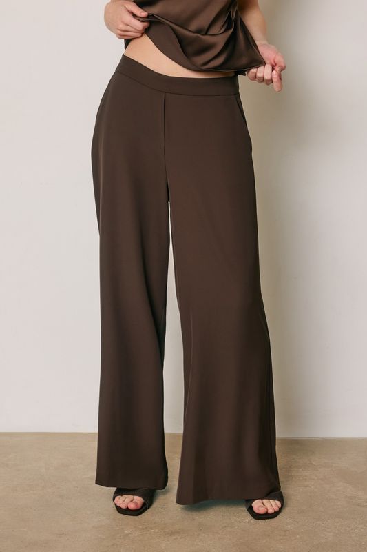WIDE LEG PULL ON PANTS
