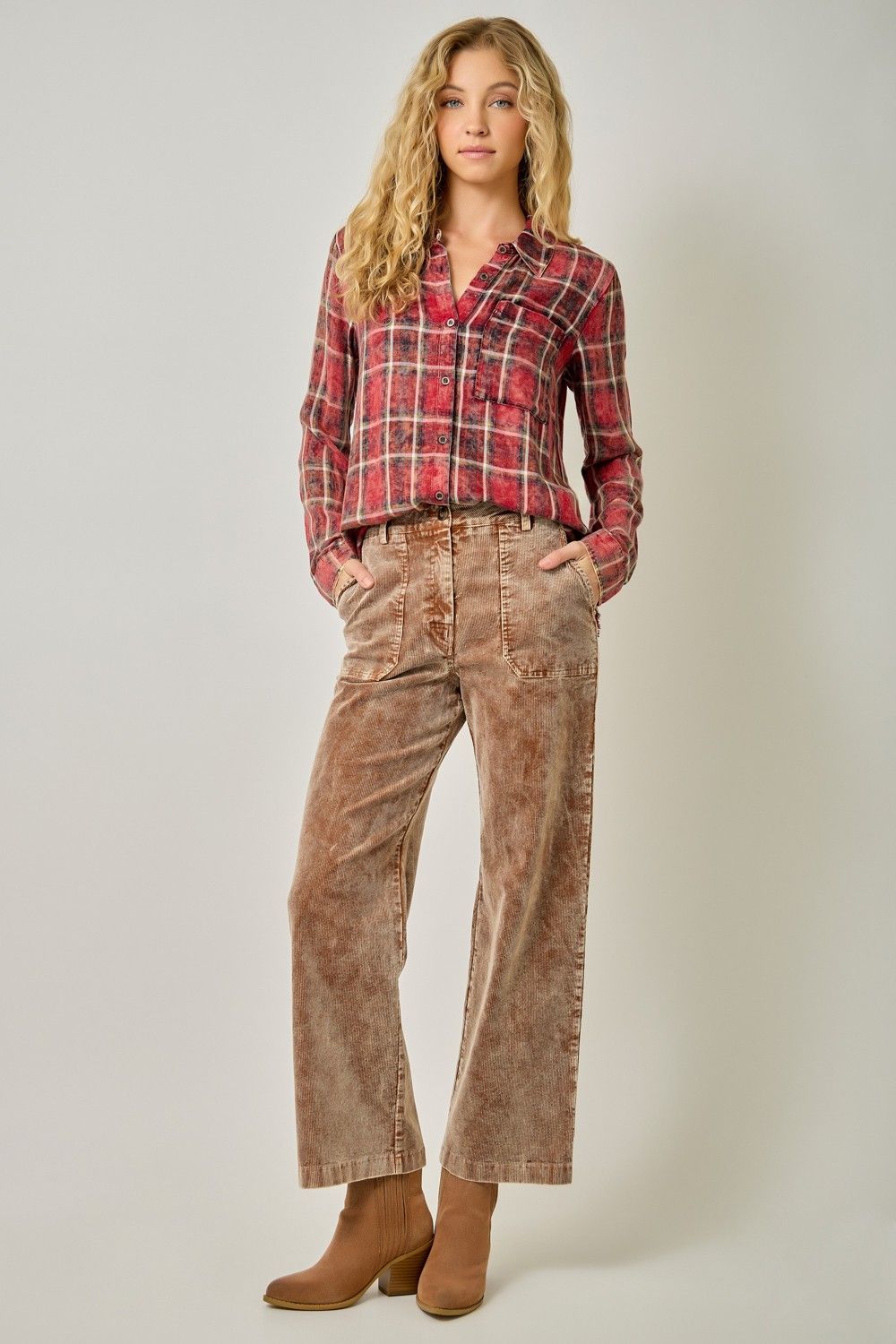 PLAID BUTTON DOWN