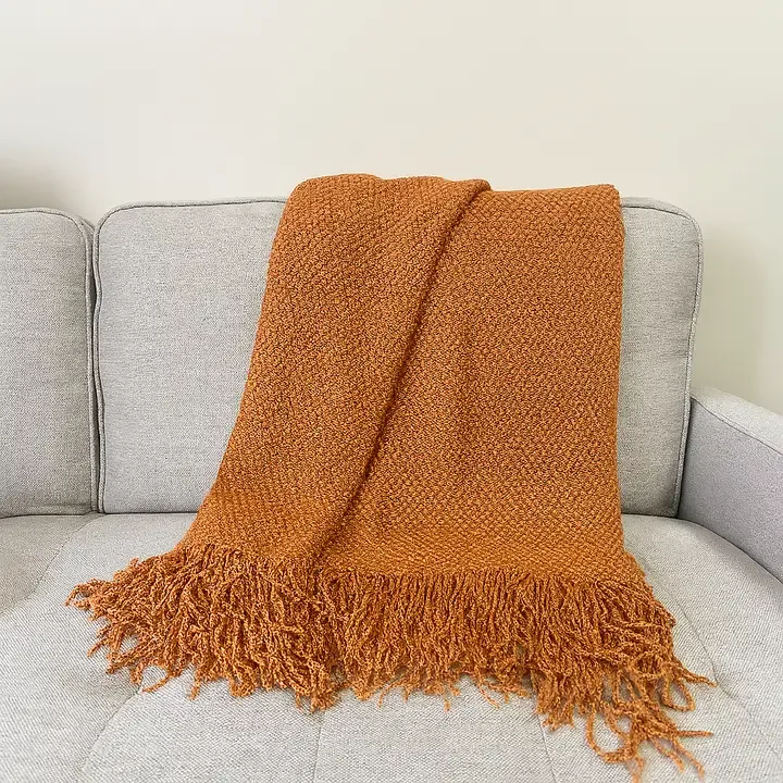 THROW BLANKET W/ FRINGE